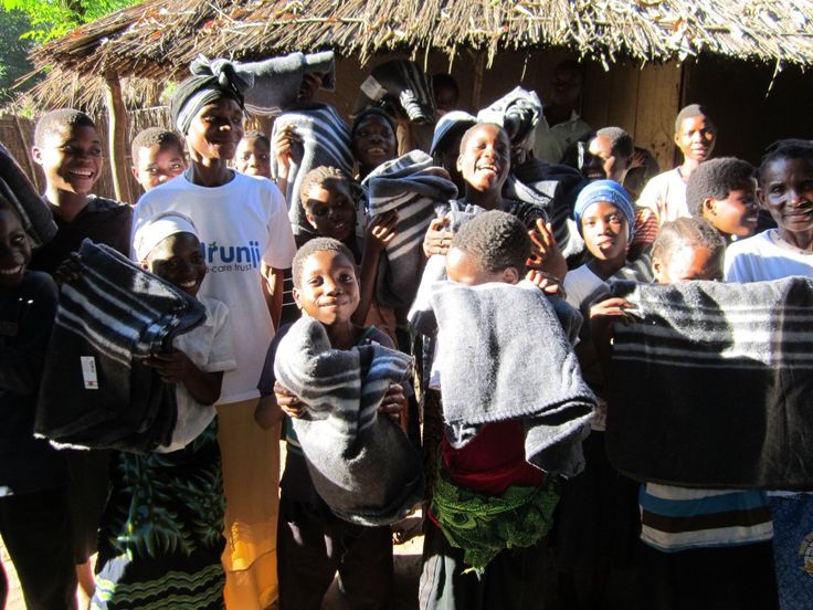 Blankets distribution